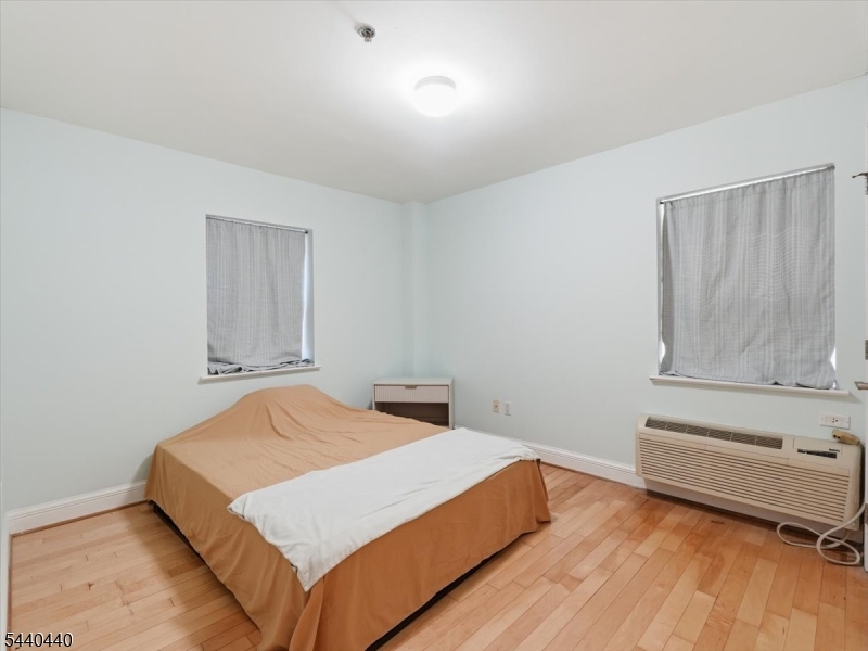70 S Munn Ave 413 Property Photo 12