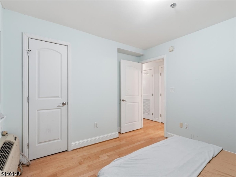 70 S Munn Ave 413 Property Photo 13