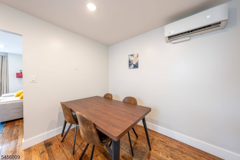 33 Adams St 1 Property Photo 17