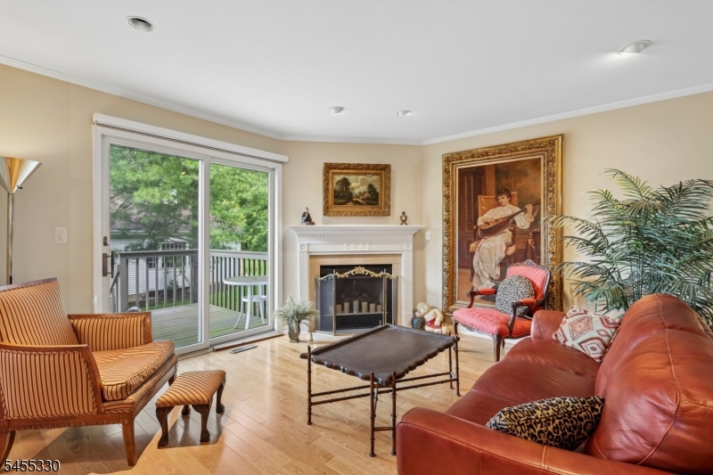 7 Dorset Cir Property Photo 8