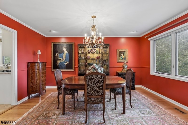 7 Dorset Cir Property Photo 10