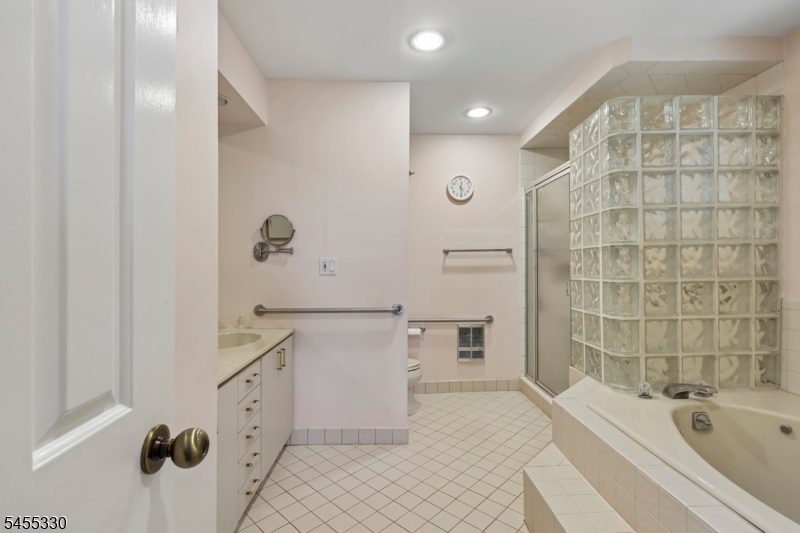 7 Dorset Cir Property Photo 25