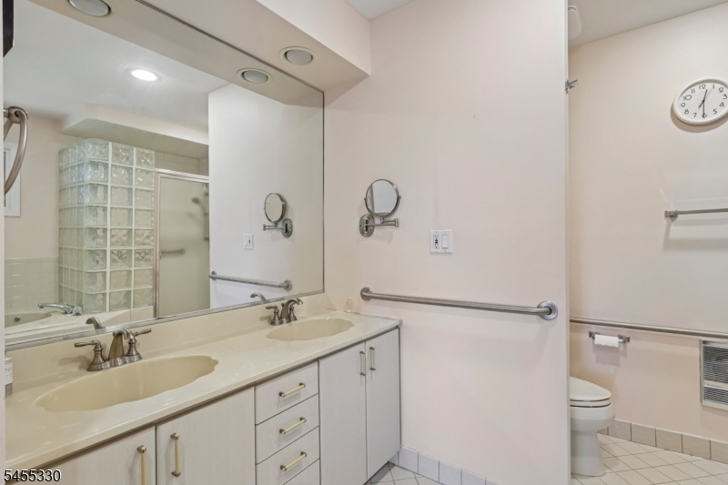 7 Dorset Cir Property Photo 26