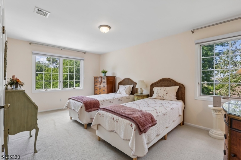 7 Dorset Cir Property Photo 30