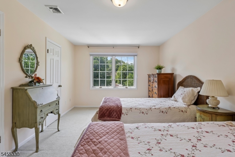 7 Dorset Cir Property Photo 31