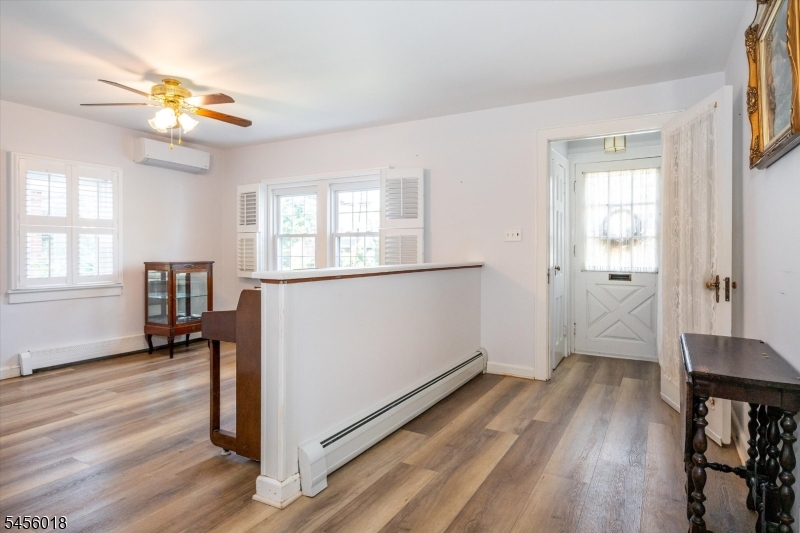 321 Terhune Ave Property Photo 4