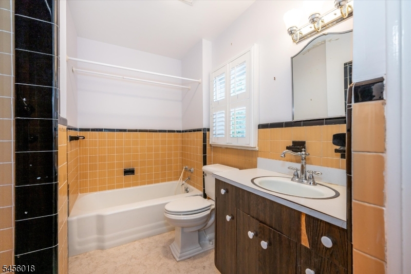 321 Terhune Ave Property Photo 13
