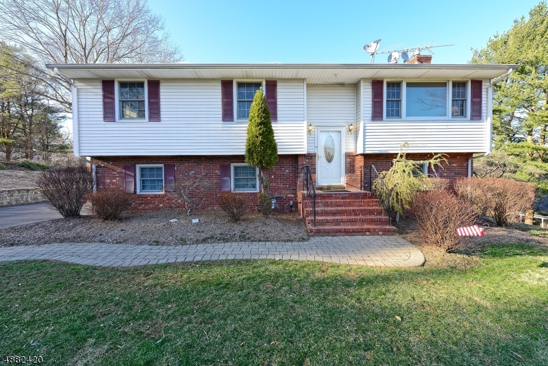 12 Studer Rd Property Photo 3