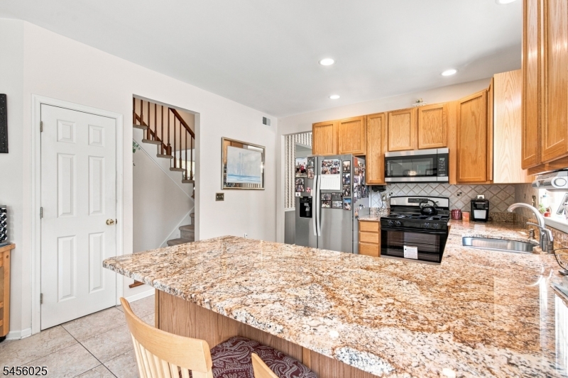 133 Charles St Property Photo 12