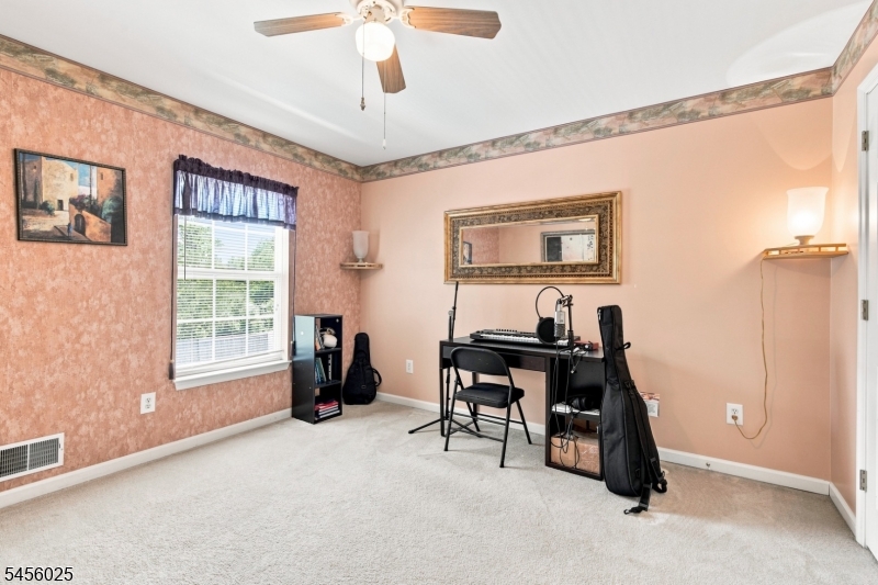 133 Charles St Property Photo 22