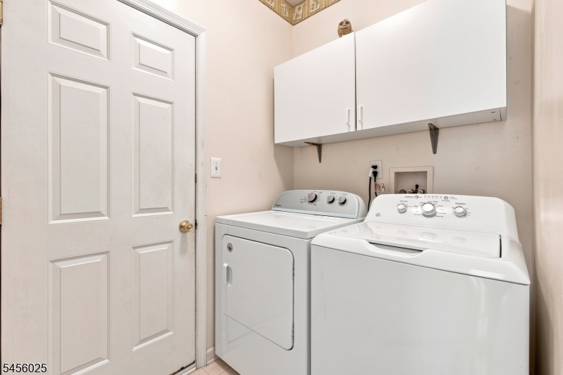 133 Charles St Property Photo 28