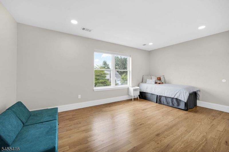 557 Homer Ter Property Photo 20