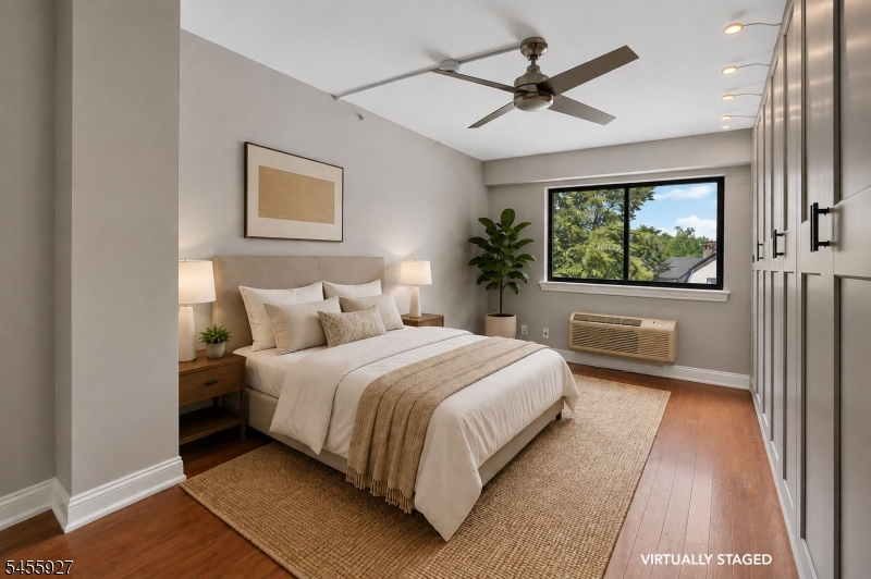60 Parkway Dr 4JJ Property Photo 1