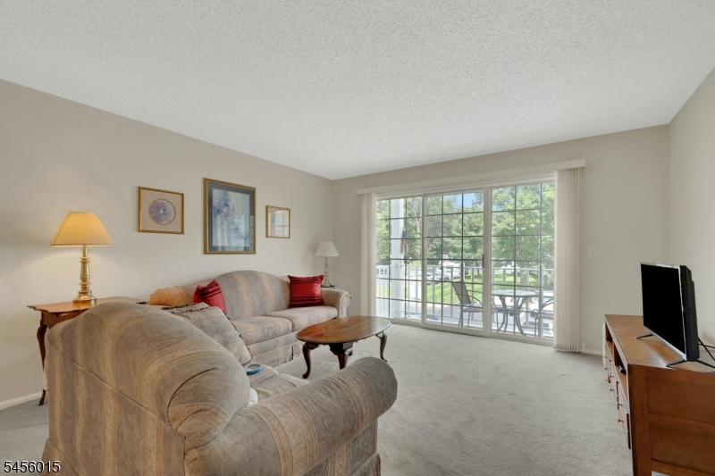 631 Plum Ter 631 Property Photo 10