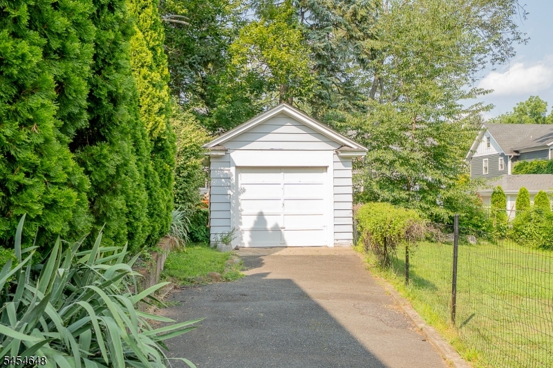 23 Bailey Road Property Photo 33