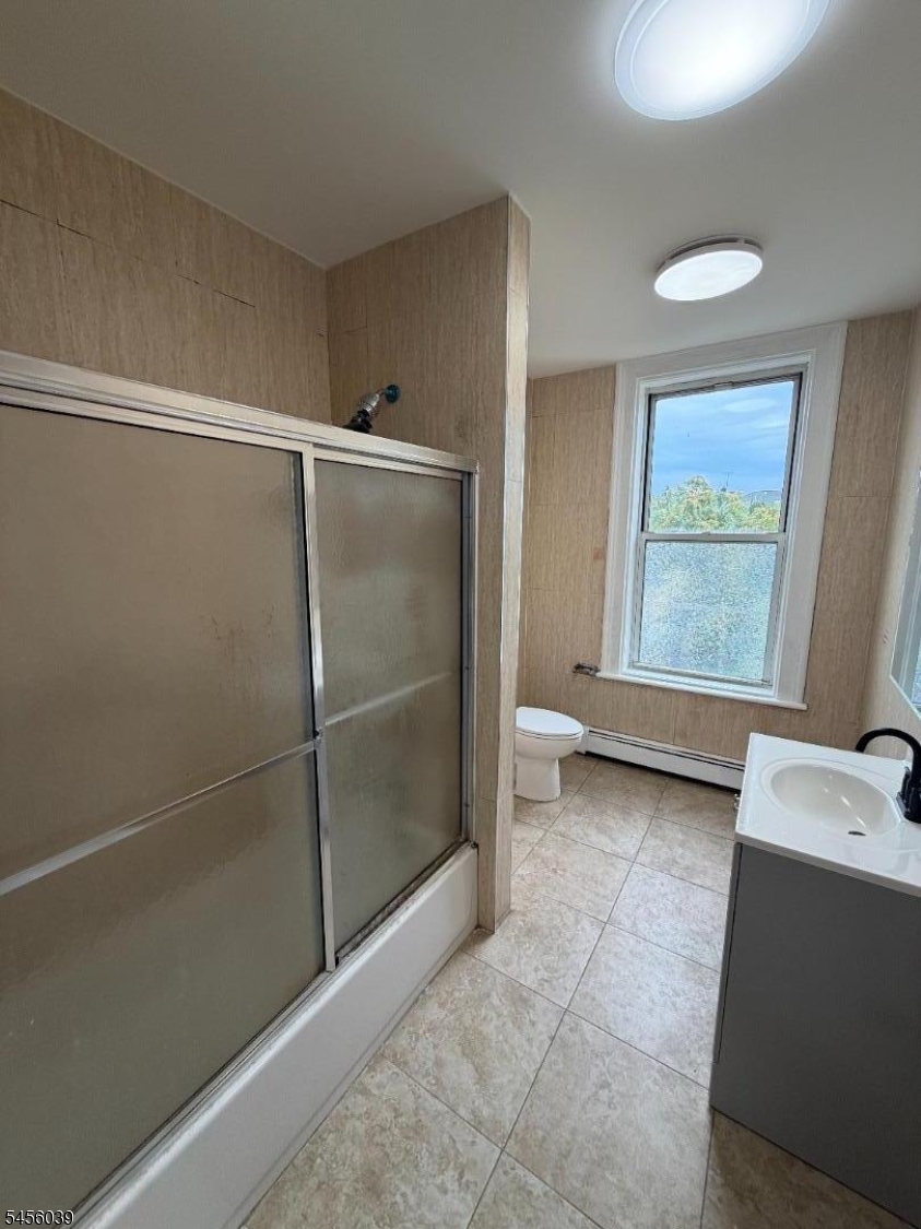 407 Main St 3 Property Photo 10