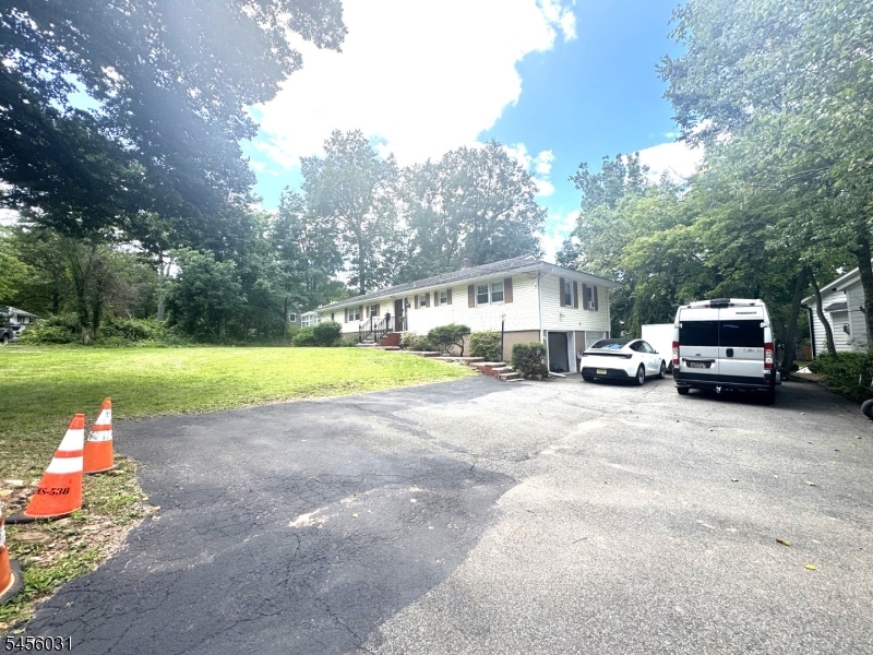 9 Carteret Rd Property Photo 1