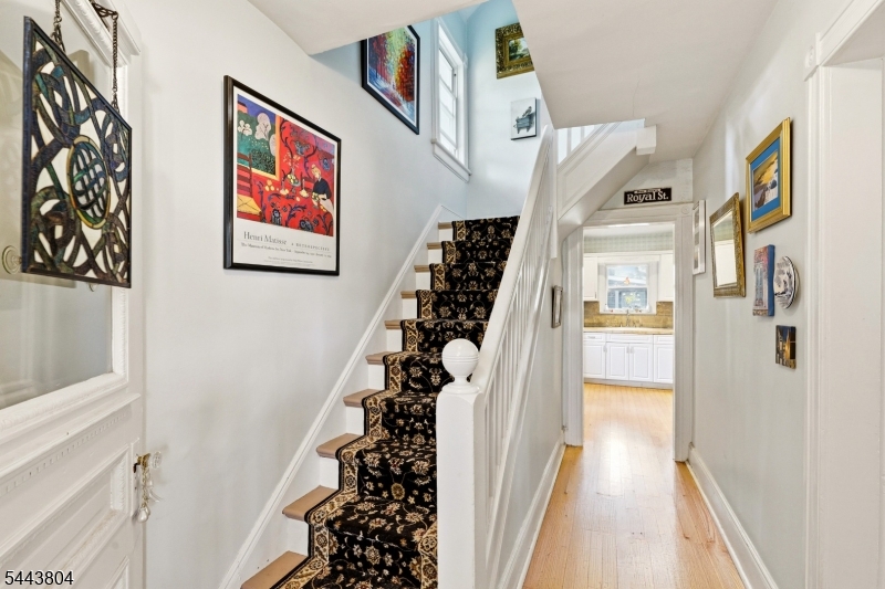 237 Broughton Ave Property Photo 7