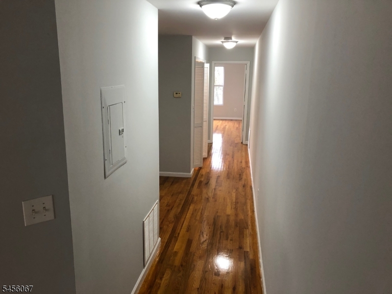 193 Hillside Ave Property Photo 8