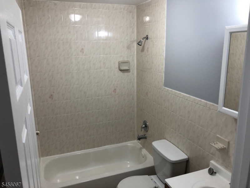193 Hillside Ave Property Photo 9