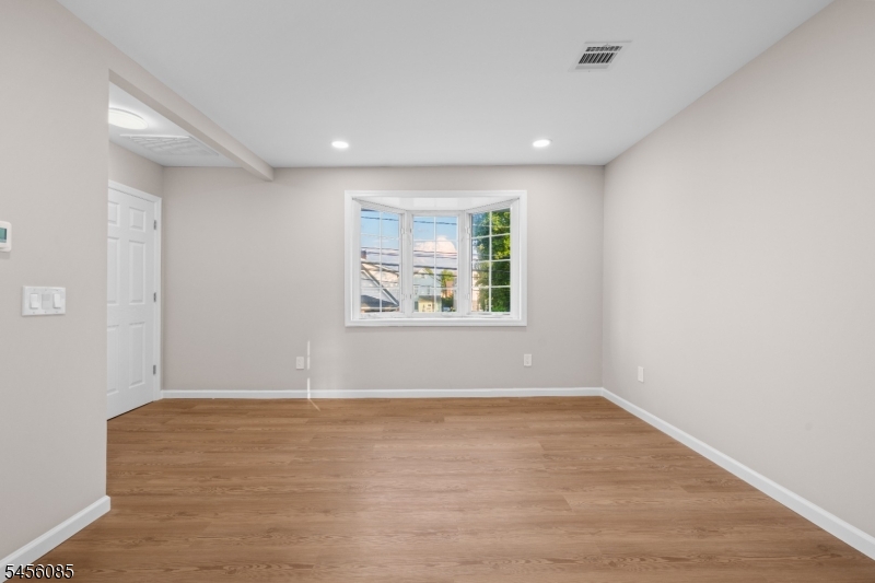 26 Major St Property Photo 4