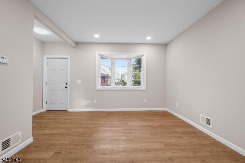 26 Major St Property Photo 9