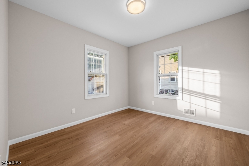 26 Major St Property Photo 16