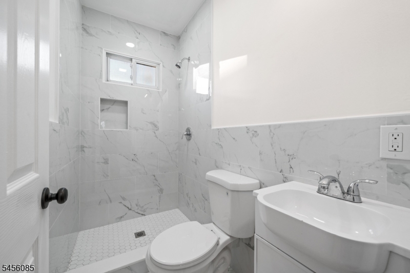 26 Major St Property Photo 18