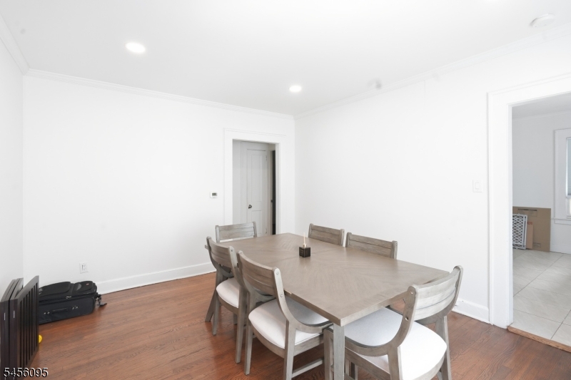 168 Garden Ave Property Photo 5