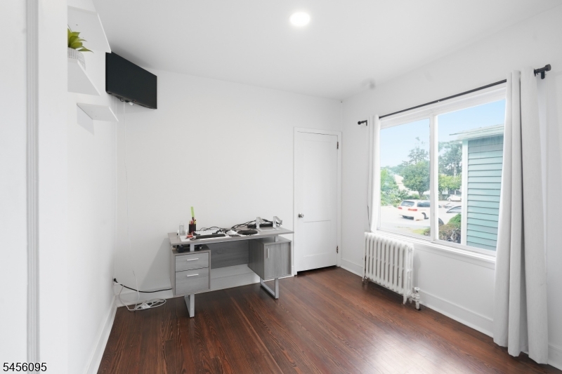 168 Garden Ave Property Photo 8