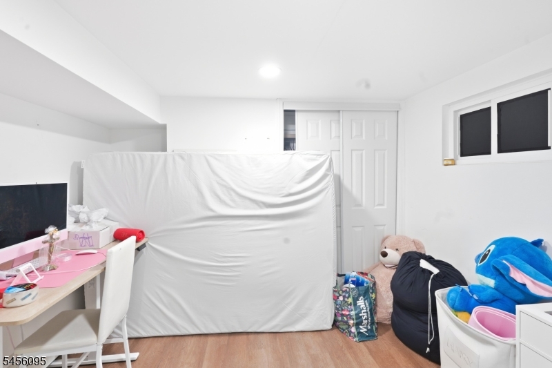 168 Garden Ave Property Photo 18