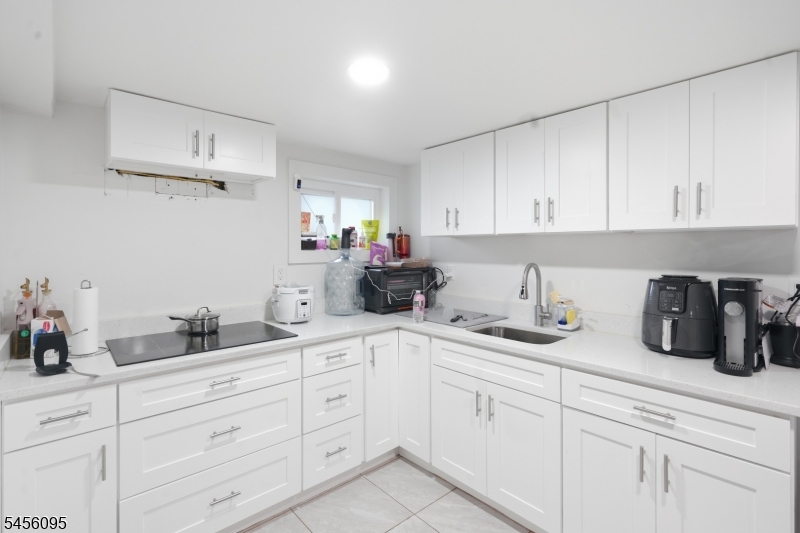 168 Garden Ave Property Photo 19