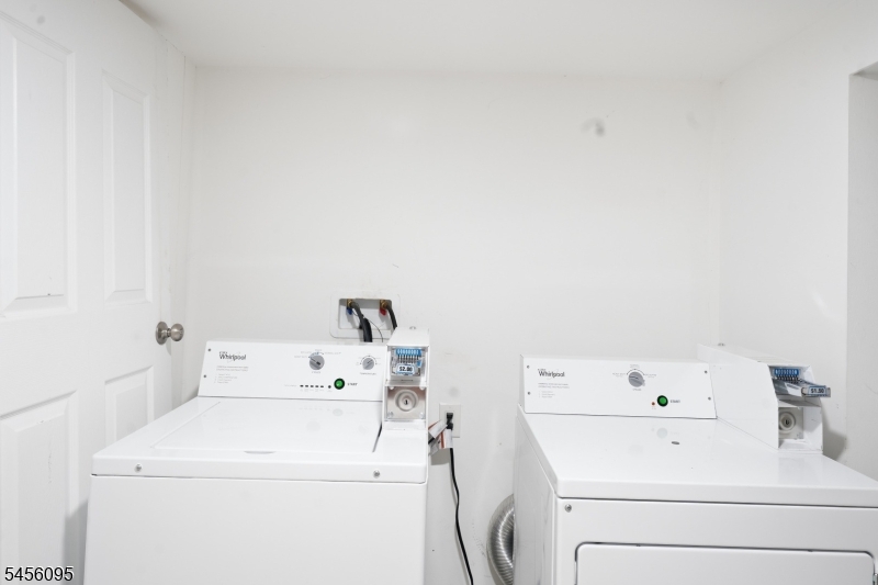 168 Garden Ave Property Photo 20