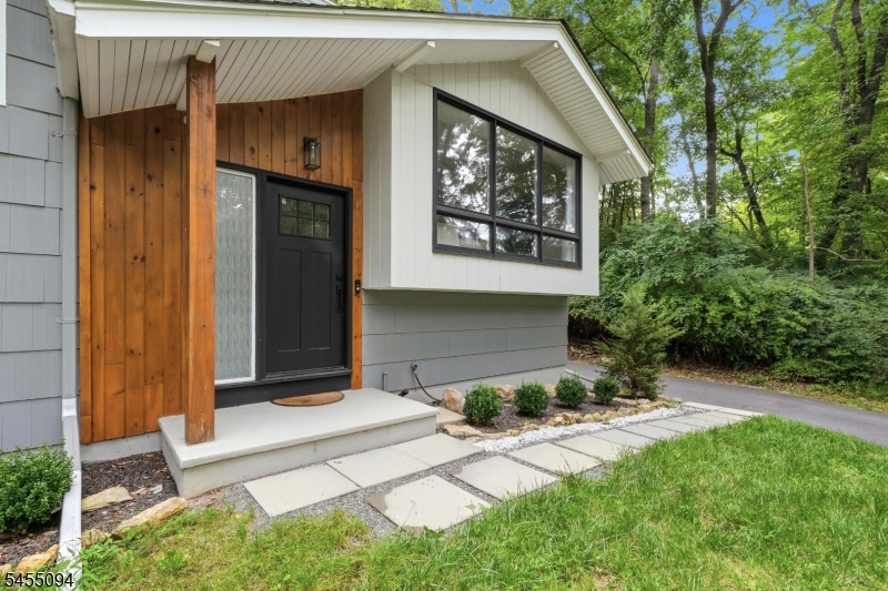 128 Us Highway 206 Property Photo 4