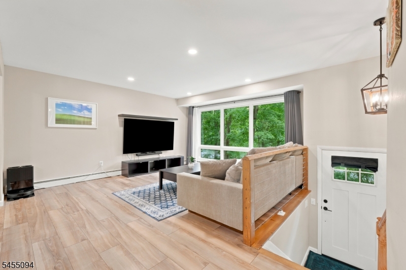 128 Us Highway 206 Property Photo 16