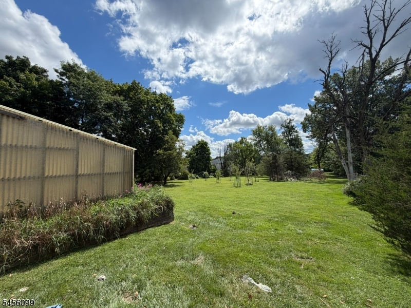 2236 Washington Valley Rd Property Photo 22