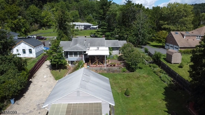 2236 Washington Valley Rd Property Photo 23