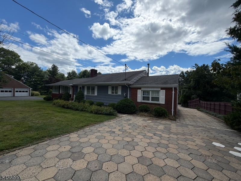 2236 Washington Valley Rd Property Photo 25