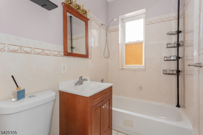 133 N Maple Ave 405 Property Photo 11