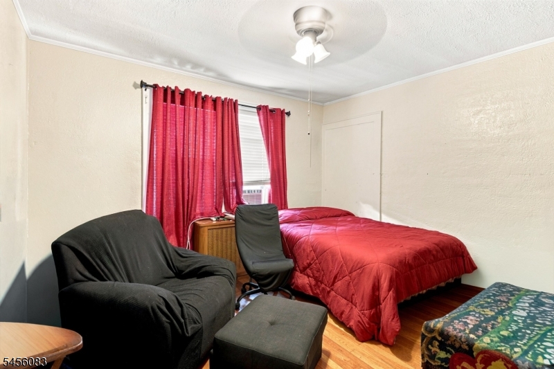 2088 Lentz Ave Property Photo 10