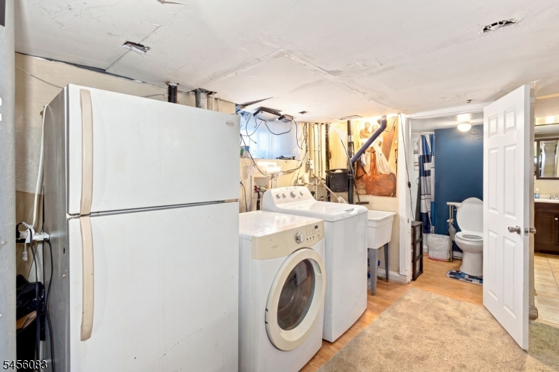 2088 Lentz Ave Property Photo 19