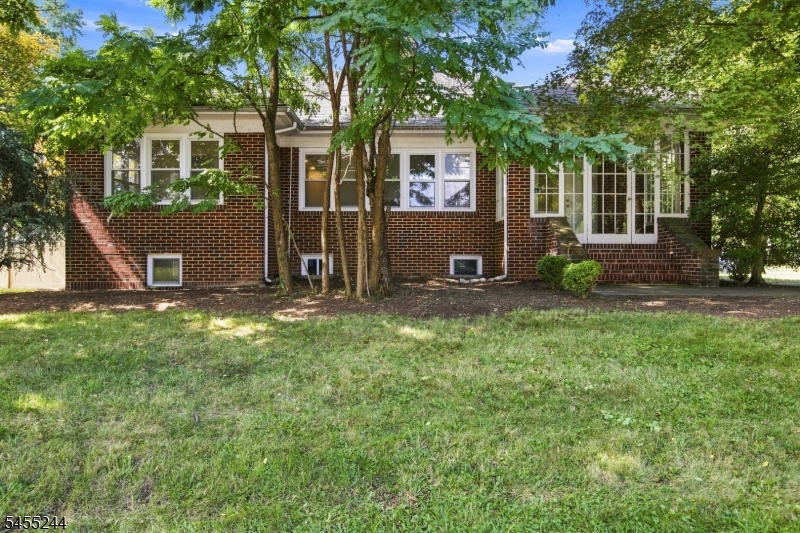133 Warrenville Rd Property Photo 1