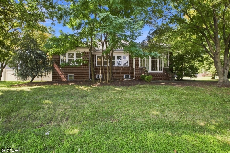 133 Warrenville Rd Property Photo 25