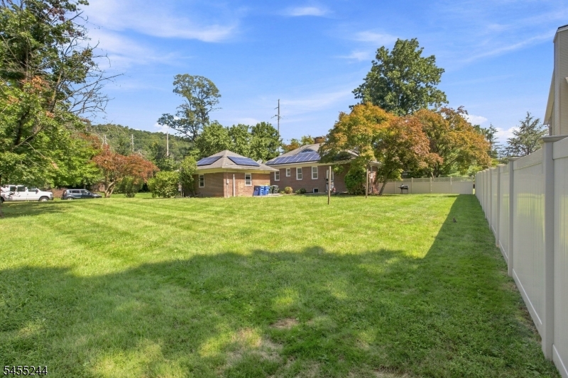 133 Warrenville Rd Property Photo 28