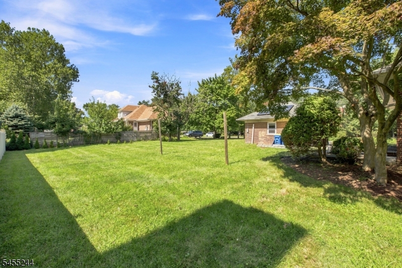 133 Warrenville Rd Property Photo 29