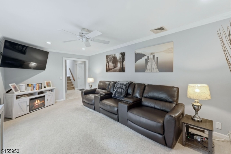 21 Tuscan Pl Property Photo 8