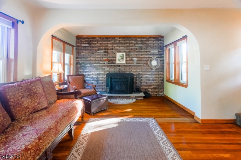 200 Elm Ave Property Photo 6