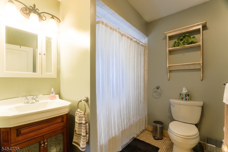 200 Elm Ave Property Photo 15