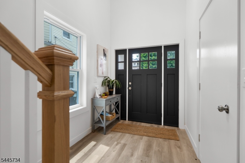 409 John St Property Photo 4