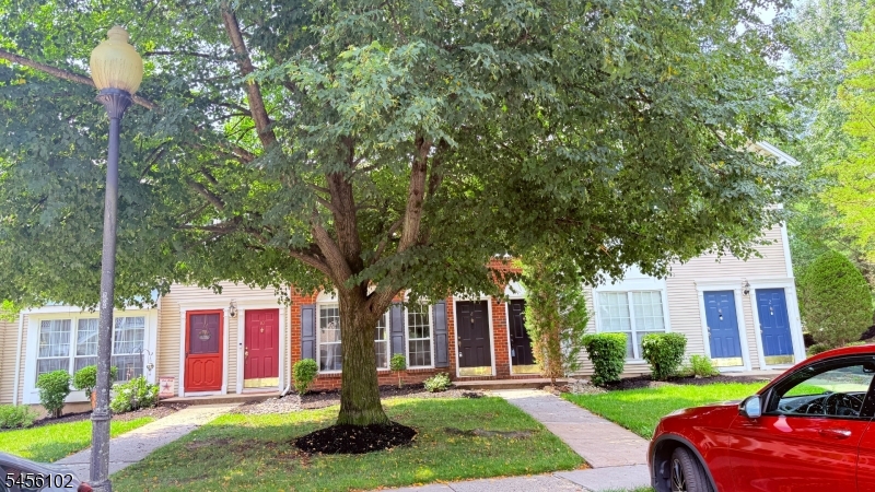 6 Amethyst Way Property Photo 1